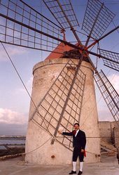 The Sunday and pubblic holidays costume of the "Burgisi" (bourgeois)